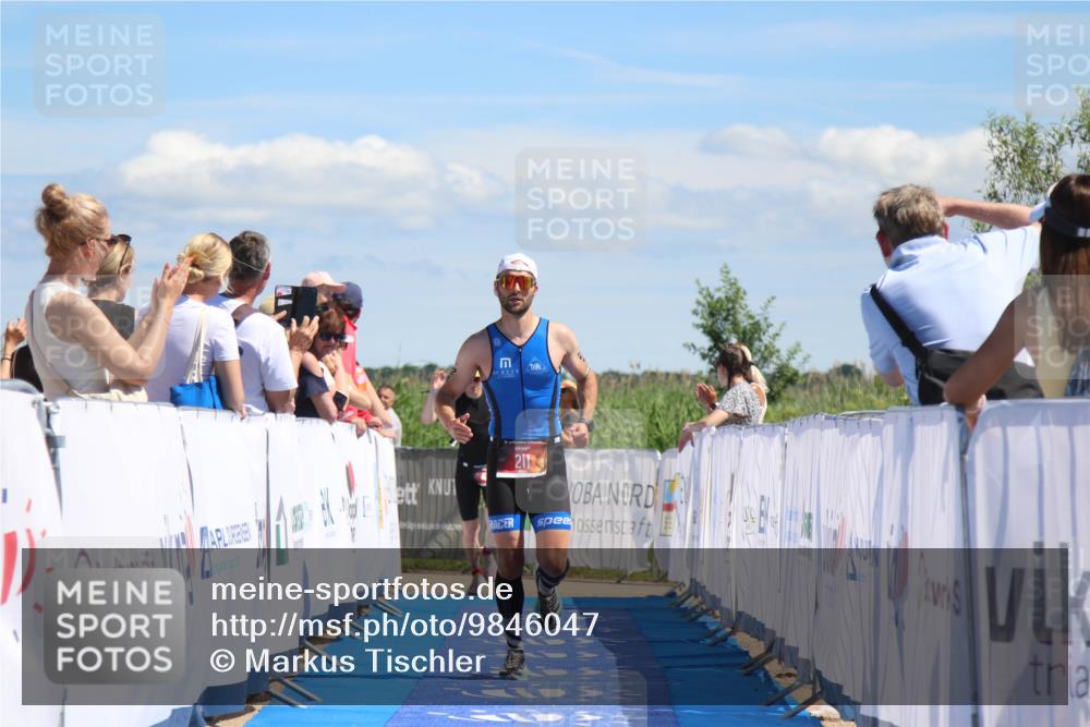 21.06.2026 - Viking Triathlon Markus Tischler http://msf.ph/oto/9846047 21.06.2026 14:53:13 Ziel 211, 438 meine-sportfotos.de