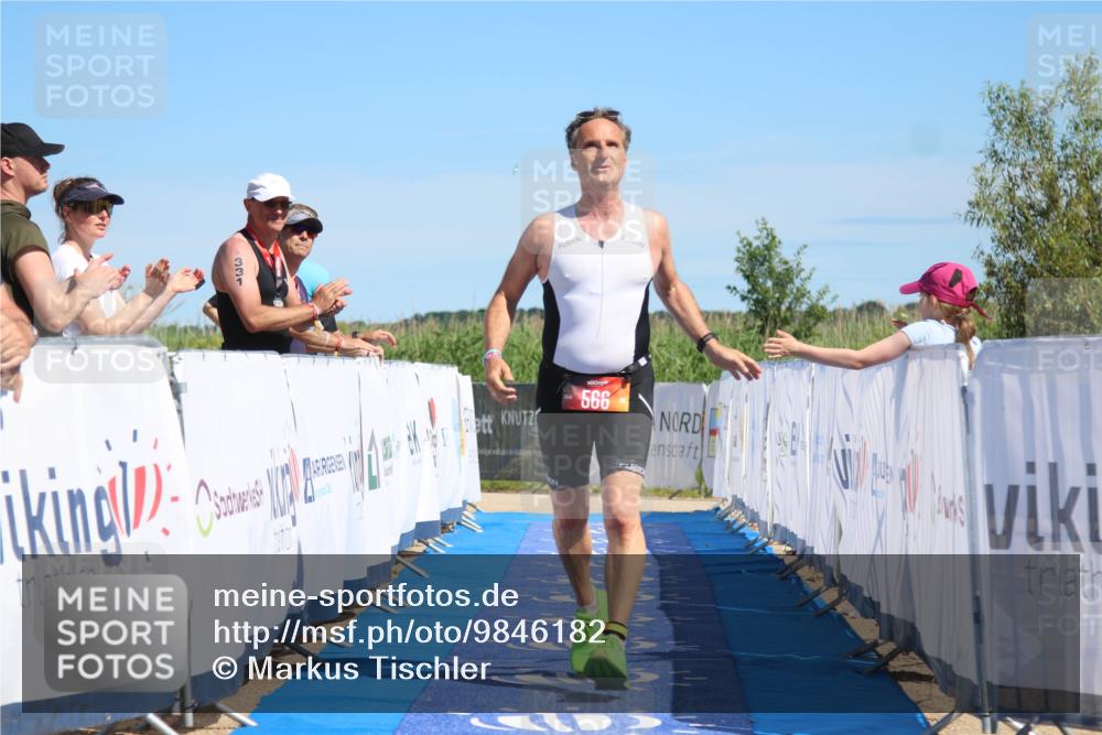 21.06.2026 - Viking Triathlon Markus Tischler http://msf.ph/oto/9846182 21.06.2026 16:17:50 Ziel 254, 566 meine-sportfotos.de