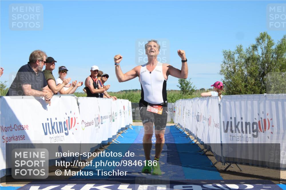 21.06.2026 - Viking Triathlon Markus Tischler http://msf.ph/oto/9846186 21.06.2026 16:17:51 Ziel 566 meine-sportfotos.de