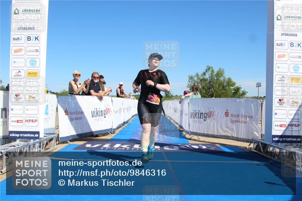 21.06.2026 - Viking Triathlon Markus Tischler http://msf.ph/oto/9846316 21.06.2026 16:22:48 Ziel 247 meine-sportfotos.de