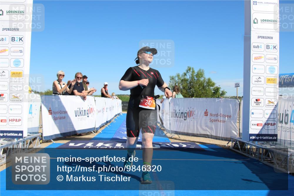 21.06.2026 - Viking Triathlon Markus Tischler http://msf.ph/oto/9846320 21.06.2026 16:22:49 Ziel 247 meine-sportfotos.de