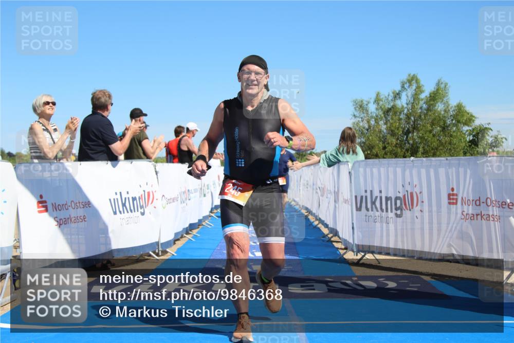21.06.2026 - Viking Triathlon Markus Tischler http://msf.ph/oto/9846368 21.06.2026 16:24:51 Ziel 245, 283, 433 meine-sportfotos.de