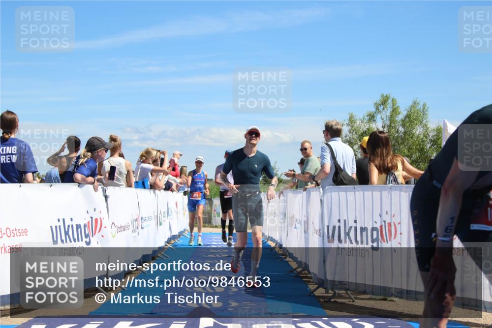 21.06.2026 - Viking Triathlon Markus Tischler http://msf.ph/oto/9846553 21.06.2026 15:00:06 Ziel 162, 403, 459, 546, 553 meine-sportfotos.de