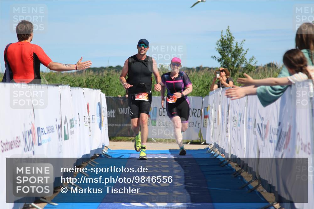 21.06.2026 - Viking Triathlon Markus Tischler http://msf.ph/oto/9846556 21.06.2026 16:33:09 Ziel 370, 424 meine-sportfotos.de
