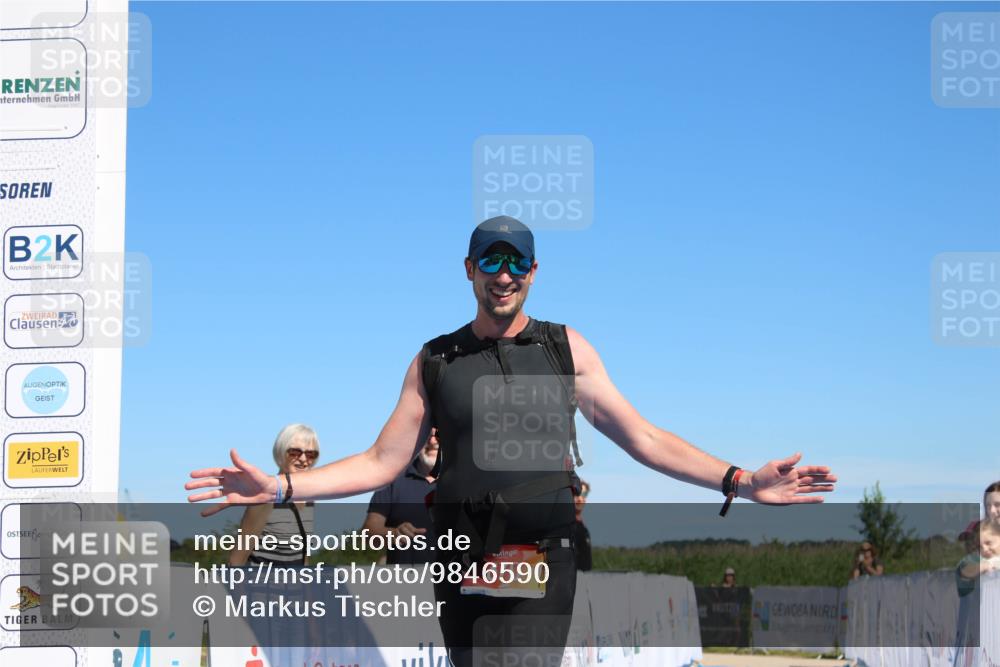 21.06.2026 - Viking Triathlon Markus Tischler http://msf.ph/oto/9846590 21.06.2026 16:33:15 Ziel 370, 424 meine-sportfotos.de