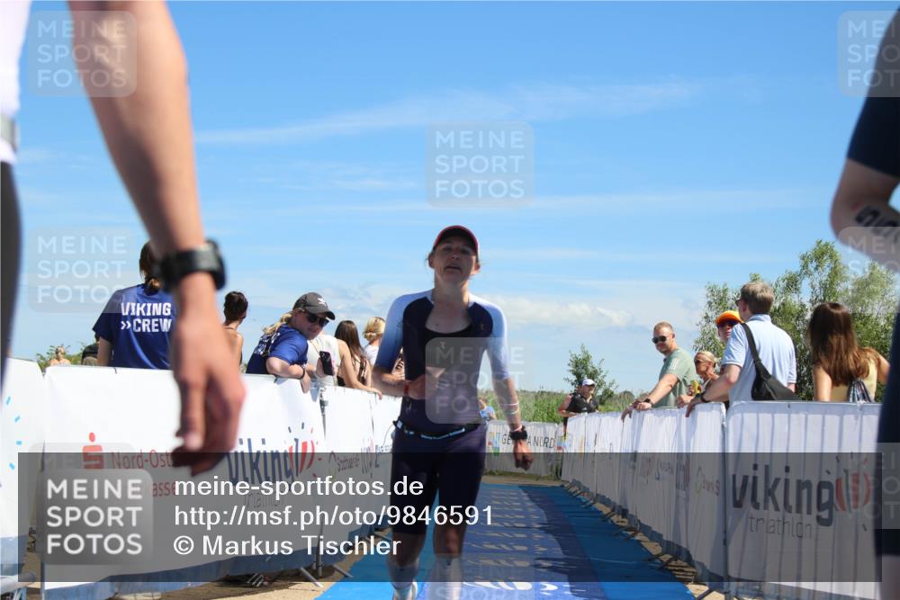 21.06.2026 - Viking Triathlon Markus Tischler http://msf.ph/oto/9846591 21.06.2026 15:00:14 Ziel 351, 403, 459, 546, 553 meine-sportfotos.de