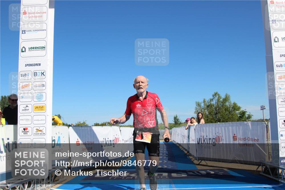 21.06.2026 - Viking Triathlon Markus Tischler http://msf.ph/oto/9846779 21.06.2026 16:35:51 Ziel 76 meine-sportfotos.de