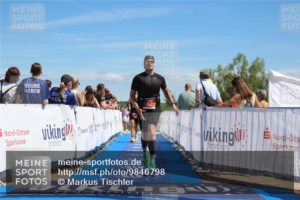 21.06.2026 - Viking Triathlon Markus Tischler http://msf.ph/oto/9846798 21.06.2026 15:03:41 Ziel 271, 456 meine-sportfotos.de