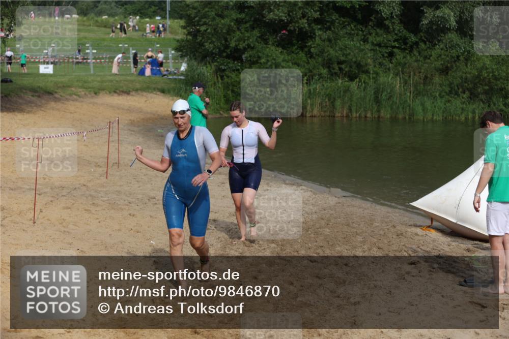21.06.2026 - 29. Vierlanden-Triathlon Andreas Tolksdorf http://msf.ph/oto/9846870 21.06.2026 09:14:59 Schwimmen 248, 269, 294 meine-sportfotos.de