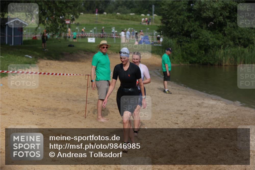 21.06.2026 - 29. Vierlanden-Triathlon Andreas Tolksdorf http://msf.ph/oto/9846985 21.06.2026 09:16:21 Schwimmen 236, 243, 277 meine-sportfotos.de
