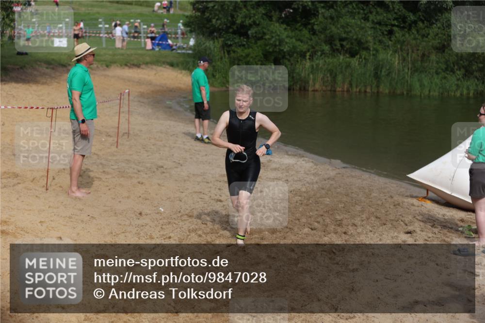 21.06.2026 - 29. Vierlanden-Triathlon Andreas Tolksdorf http://msf.ph/oto/9847028 21.06.2026 09:16:28 Schwimmen 236, 243, 277 meine-sportfotos.de