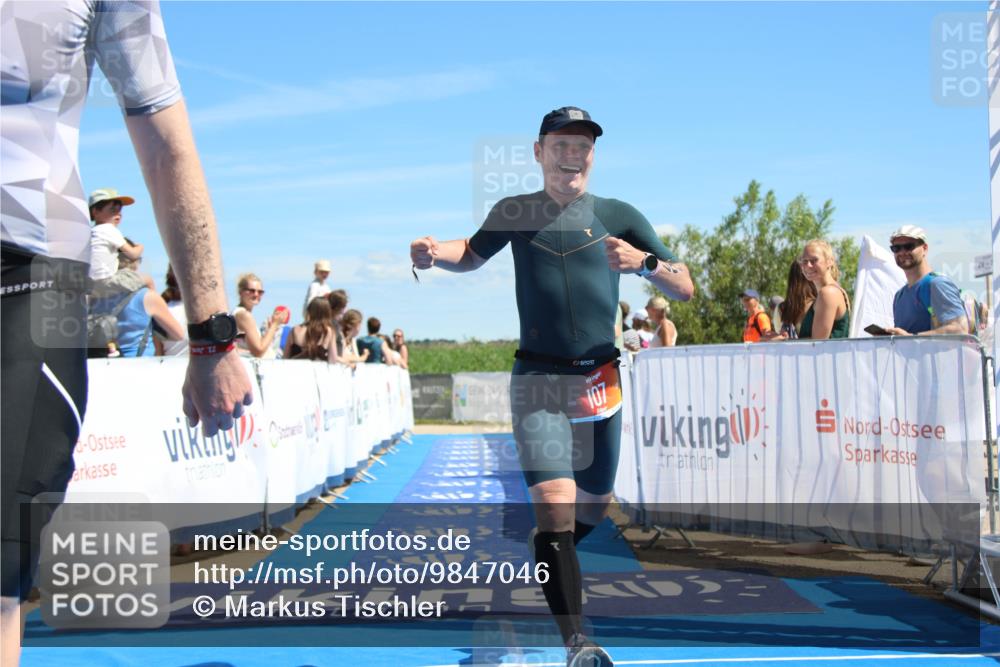 21.06.2026 - Viking Triathlon Markus Tischler http://msf.ph/oto/9847046 21.06.2026 15:05:44 Ziel 107, 266 meine-sportfotos.de