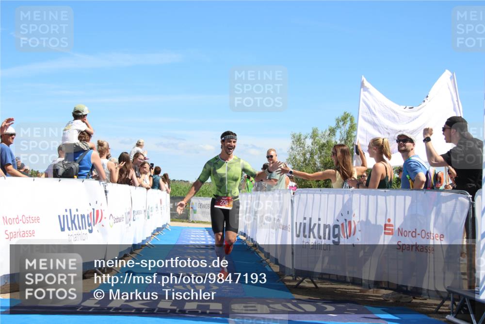 21.06.2026 - Viking Triathlon Markus Tischler http://msf.ph/oto/9847193 21.06.2026 15:08:27 Ziel 220, 479 meine-sportfotos.de