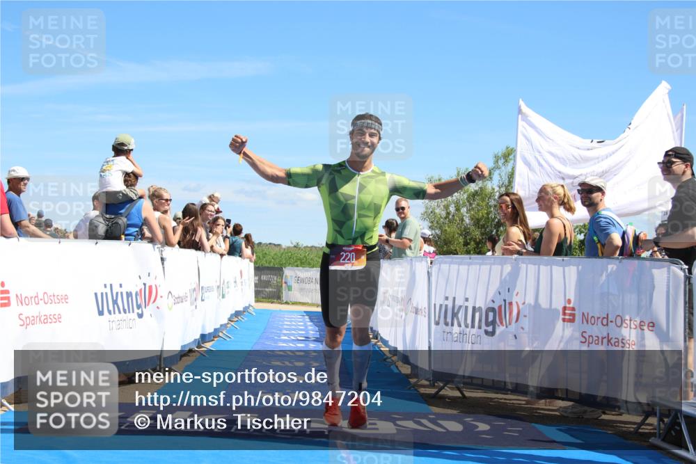 21.06.2026 - Viking Triathlon Markus Tischler http://msf.ph/oto/9847204 21.06.2026 15:08:28 Ziel 220, 479 meine-sportfotos.de
