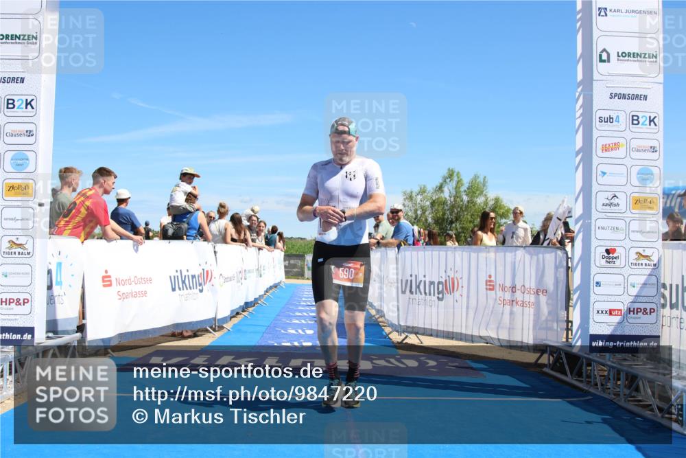 21.06.2026 - Viking Triathlon Markus Tischler http://msf.ph/oto/9847220 21.06.2026 15:08:52 Ziel 590 meine-sportfotos.de