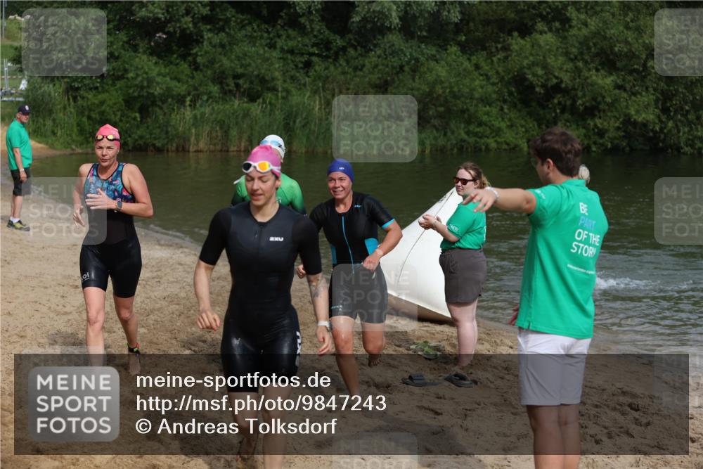 21.06.2026 - 29. Vierlanden-Triathlon Andreas Tolksdorf http://msf.ph/oto/9847243 21.06.2026 09:18:07 Schwimmen 232, 245, 259, 276, 281 meine-sportfotos.de