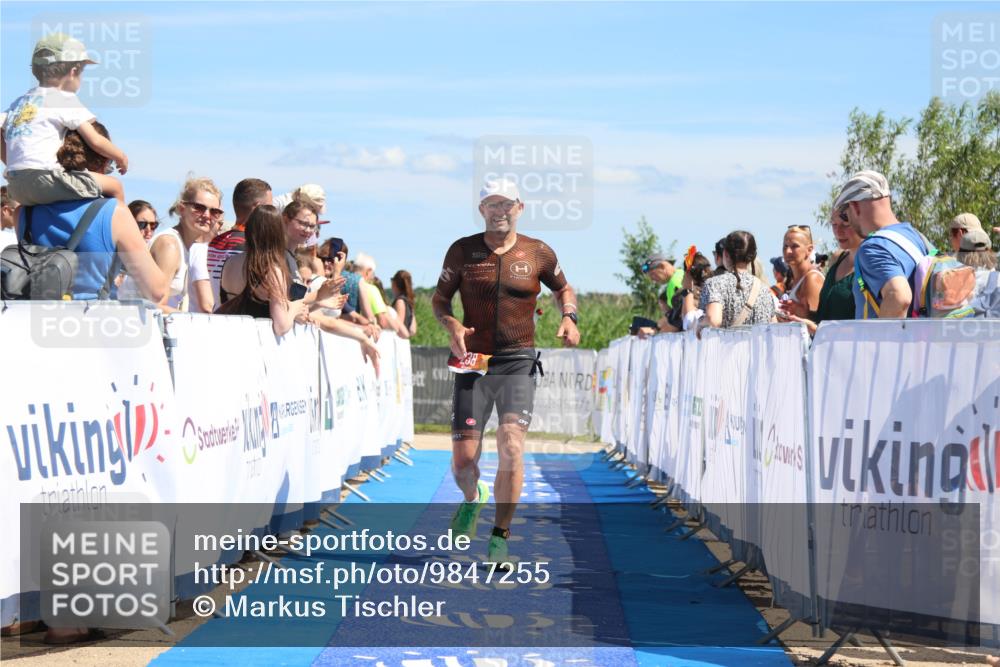 21.06.2026 - Viking Triathlon Markus Tischler http://msf.ph/oto/9847255 21.06.2026 15:10:14 Ziel 238 meine-sportfotos.de
