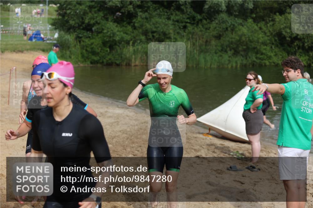 21.06.2026 - 29. Vierlanden-Triathlon Andreas Tolksdorf http://msf.ph/oto/9847280 21.06.2026 09:18:09 Schwimmen 232, 245, 259, 276, 281 meine-sportfotos.de