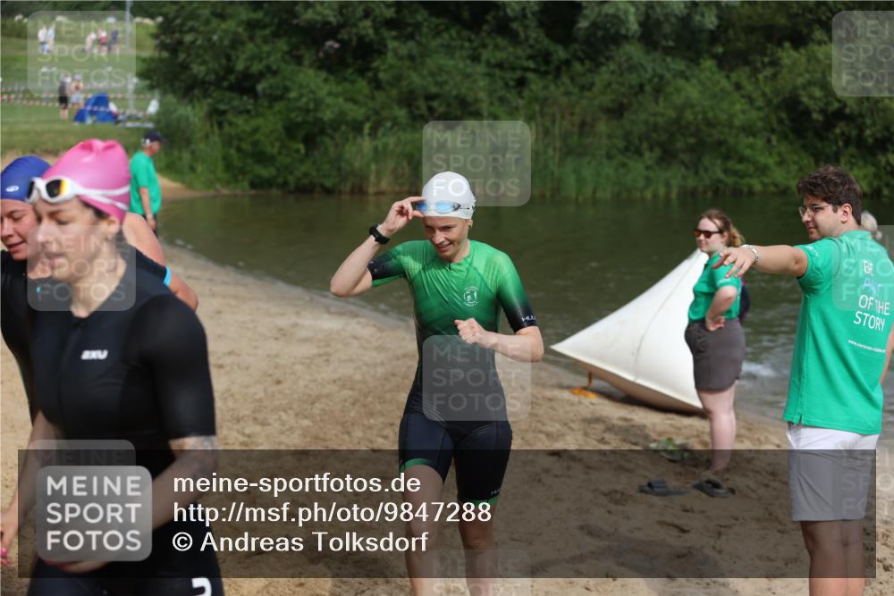 21.06.2026 - 29. Vierlanden-Triathlon Andreas Tolksdorf http://msf.ph/oto/9847288 21.06.2026 09:18:09 Schwimmen 232, 245, 259, 276, 281 meine-sportfotos.de