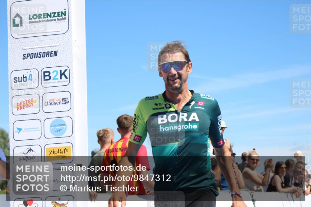 21.06.2026 - Viking Triathlon Markus Tischler http://msf.ph/oto/9847312 21.06.2026 15:10:27 Ziel 340, 545, 613, 656 meine-sportfotos.de