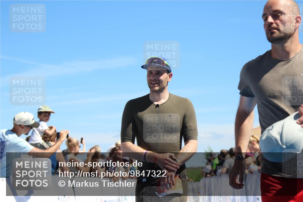 21.06.2026 - Viking Triathlon Markus Tischler http://msf.ph/oto/9847322 21.06.2026 15:10:28 Ziel 340, 613, 656 meine-sportfotos.de