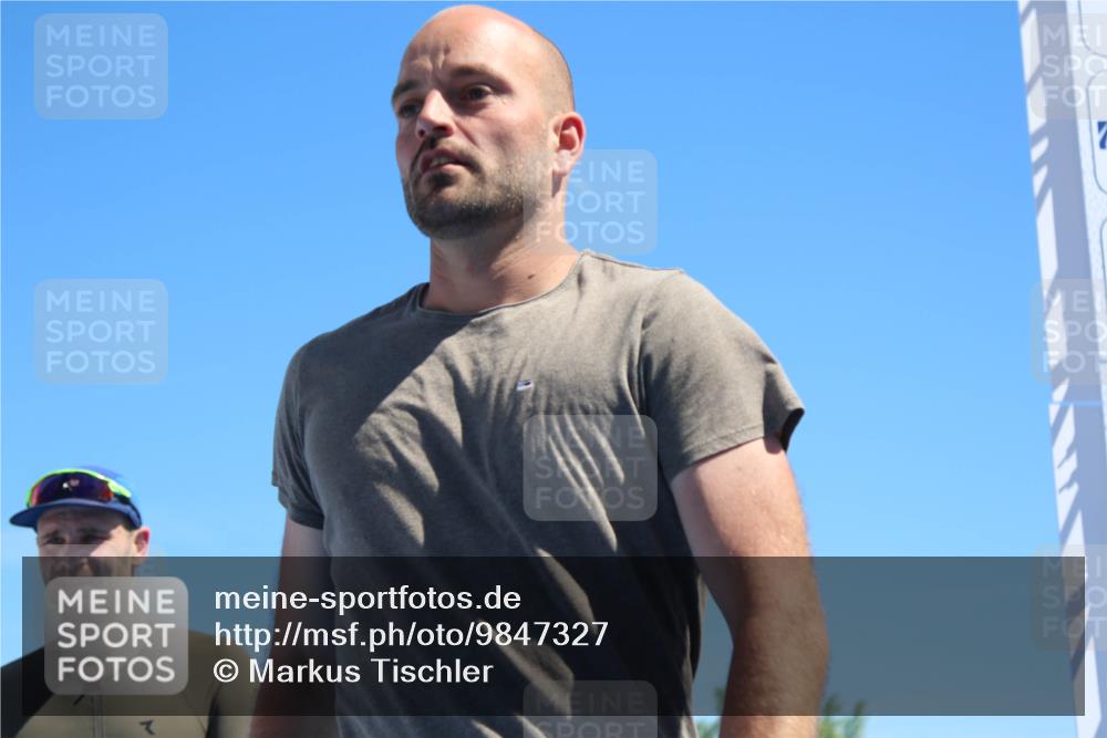 21.06.2026 - Viking Triathlon Markus Tischler http://msf.ph/oto/9847327 21.06.2026 15:10:28 Ziel 340, 613, 656 meine-sportfotos.de