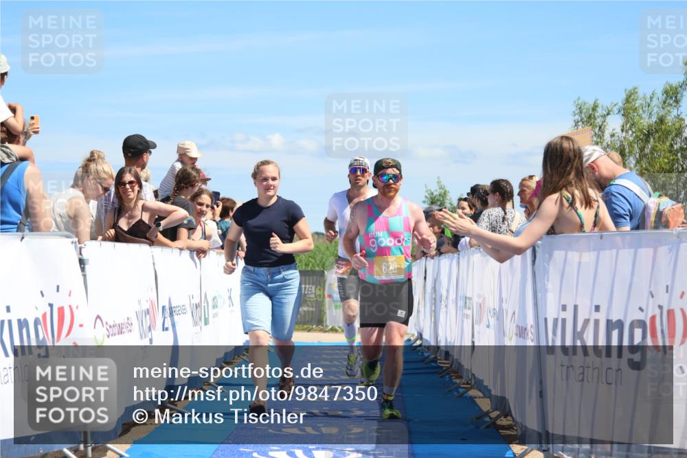 21.06.2026 - Viking Triathlon Markus Tischler http://msf.ph/oto/9847350 21.06.2026 15:10:36 Ziel 522, 620, 656 meine-sportfotos.de