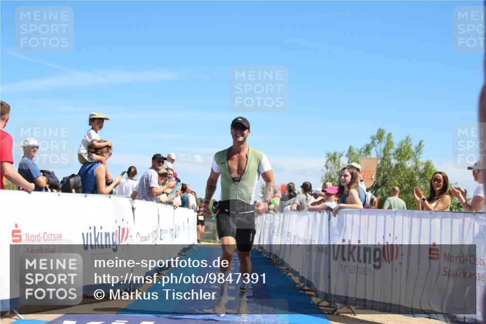 21.06.2026 - Viking Triathlon Markus Tischler http://msf.ph/oto/9847391 21.06.2026 15:11:10 Ziel 369 meine-sportfotos.de