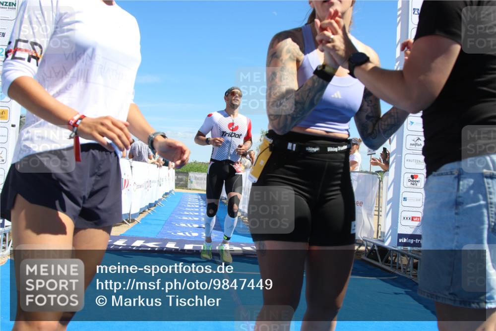 21.06.2026 - Viking Triathlon Markus Tischler http://msf.ph/oto/9847449 21.06.2026 15:11:46 Ziel 318, 574, 606 meine-sportfotos.de