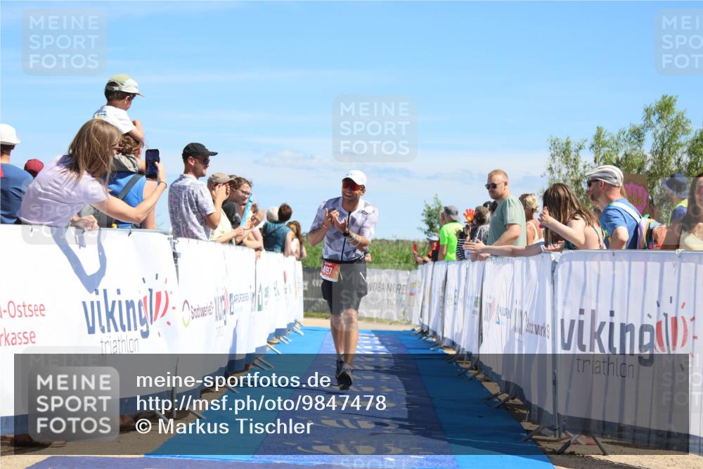 21.06.2026 - Viking Triathlon Markus Tischler http://msf.ph/oto/9847478 21.06.2026 15:12:09 Ziel 98, 327, 497 meine-sportfotos.de
