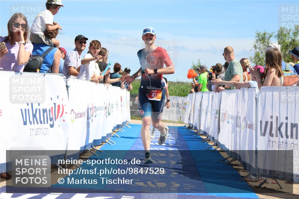21.06.2026 - Viking Triathlon Markus Tischler http://msf.ph/oto/9847529 21.06.2026 15:12:20 Ziel 33, 42, 248 meine-sportfotos.de