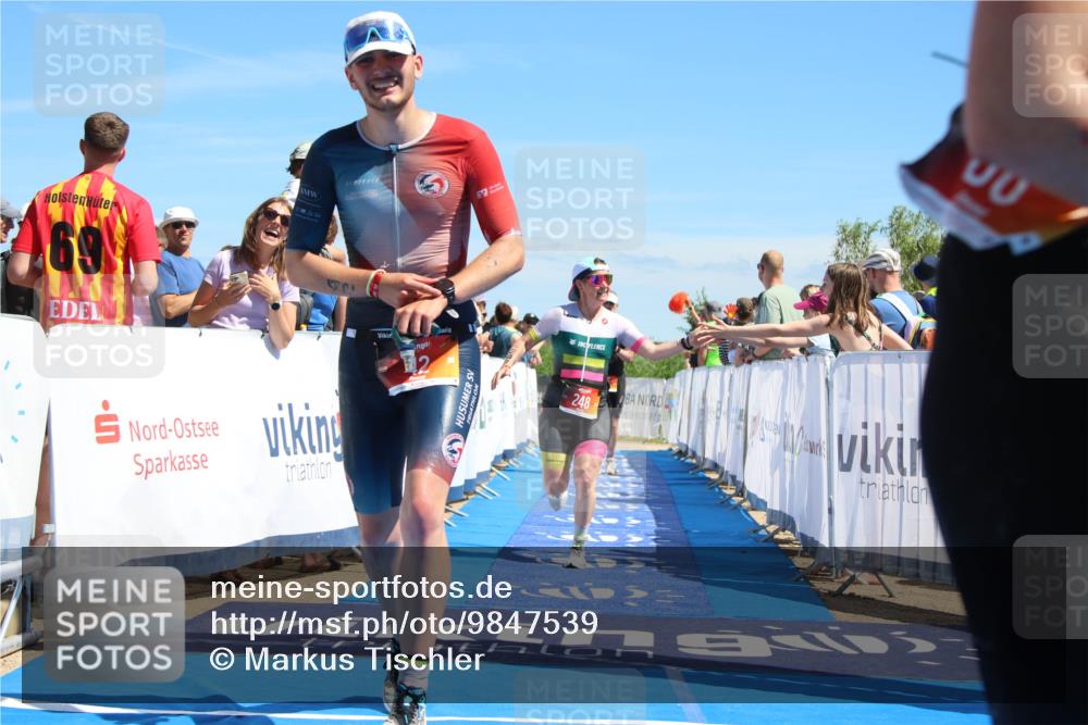 21.06.2026 - Viking Triathlon Markus Tischler http://msf.ph/oto/9847539 21.06.2026 15:12:22 Ziel 33, 42, 248 meine-sportfotos.de