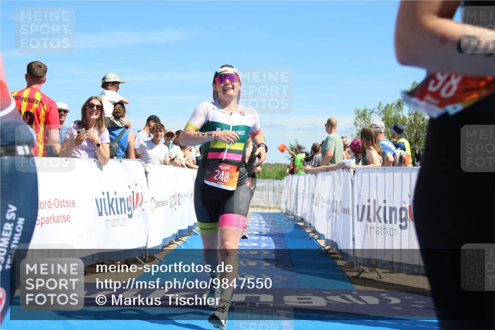 21.06.2026 - Viking Triathlon Markus Tischler http://msf.ph/oto/9847550 21.06.2026 15:12:23 Ziel 33, 42, 248 meine-sportfotos.de