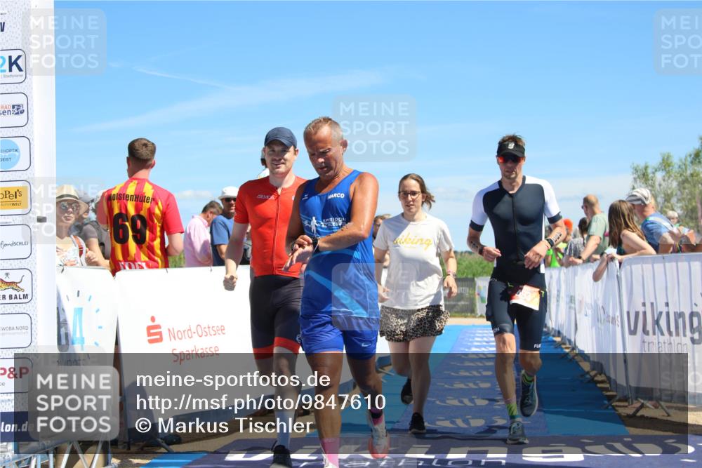 21.06.2026 - Viking Triathlon Markus Tischler http://msf.ph/oto/9847610 21.06.2026 15:12:43 Ziel 493, 614 meine-sportfotos.de