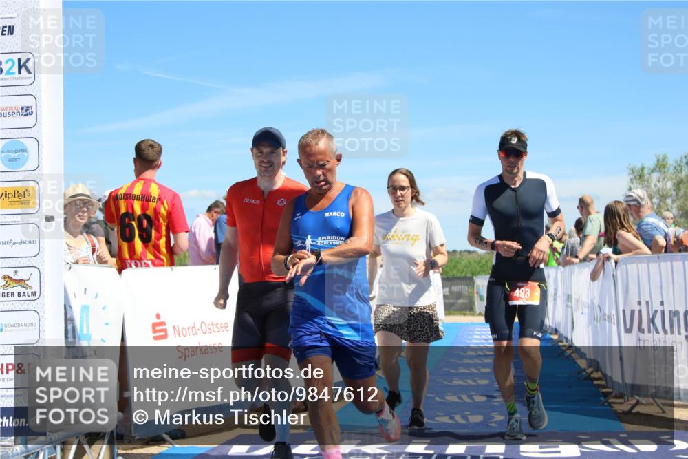 21.06.2026 - Viking Triathlon Markus Tischler http://msf.ph/oto/9847612 21.06.2026 15:12:43 Ziel 493, 614 meine-sportfotos.de