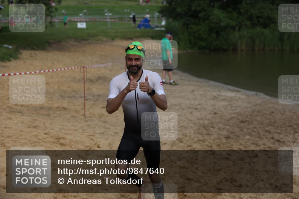 21.06.2026 - 29. Vierlanden-Triathlon Andreas Tolksdorf http://msf.ph/oto/9847640 21.06.2026 09:21:33 Schwimmen 6 meine-sportfotos.de