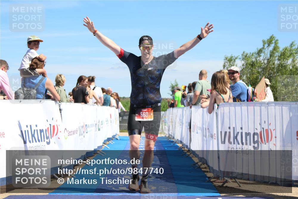 21.06.2026 - Viking Triathlon Markus Tischler http://msf.ph/oto/9847740 21.06.2026 15:13:42 Ziel 310, 386, 560 meine-sportfotos.de