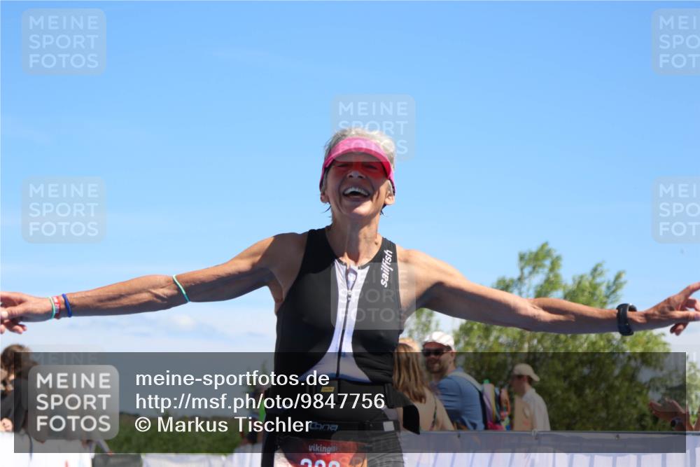 21.06.2026 - Viking Triathlon Markus Tischler http://msf.ph/oto/9847756 21.06.2026 15:13:48 Ziel 386, 560 meine-sportfotos.de