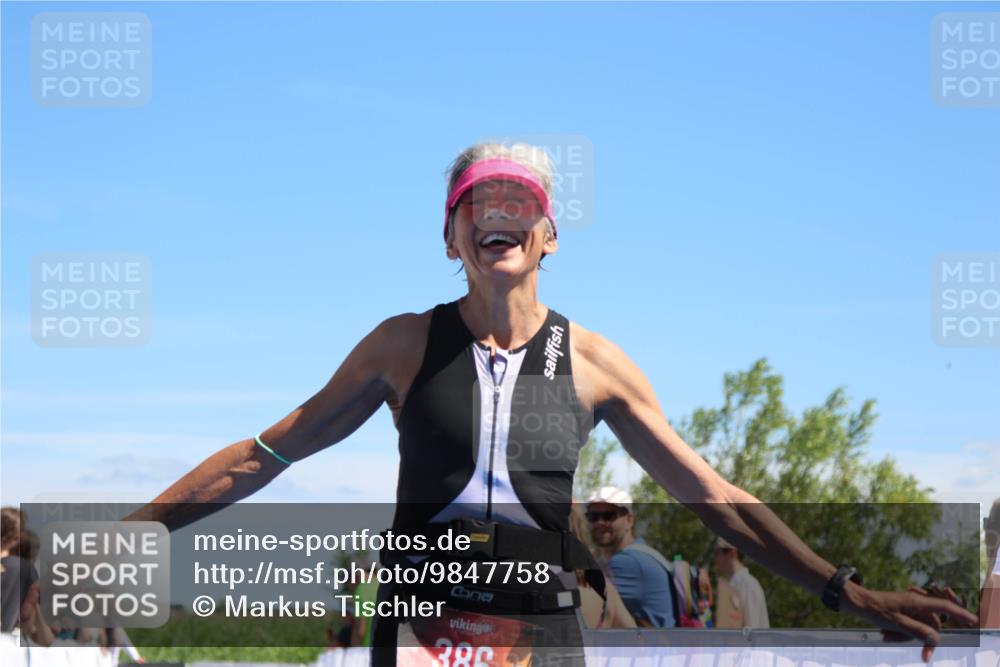 21.06.2026 - Viking Triathlon Markus Tischler http://msf.ph/oto/9847758 21.06.2026 15:13:48 Ziel 386, 560 meine-sportfotos.de