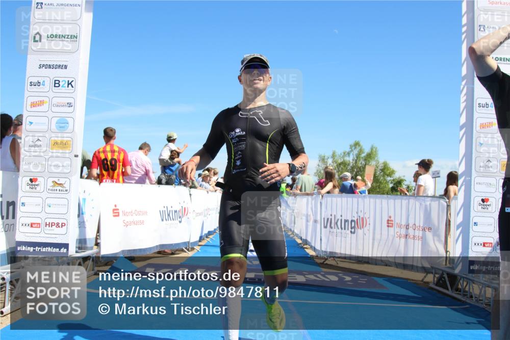 21.06.2026 - Viking Triathlon Markus Tischler http://msf.ph/oto/9847811 21.06.2026 15:14:33 Ziel 374, 519, 552 meine-sportfotos.de