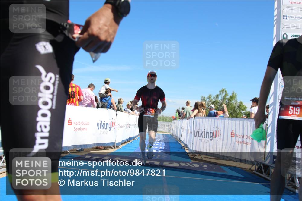 21.06.2026 - Viking Triathlon Markus Tischler http://msf.ph/oto/9847821 21.06.2026 15:14:35 Ziel 374, 552 meine-sportfotos.de