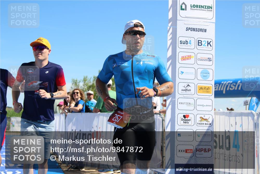 21.06.2026 - Viking Triathlon Markus Tischler http://msf.ph/oto/9847872 21.06.2026 15:15:18 Ziel 257, 355, 615 meine-sportfotos.de