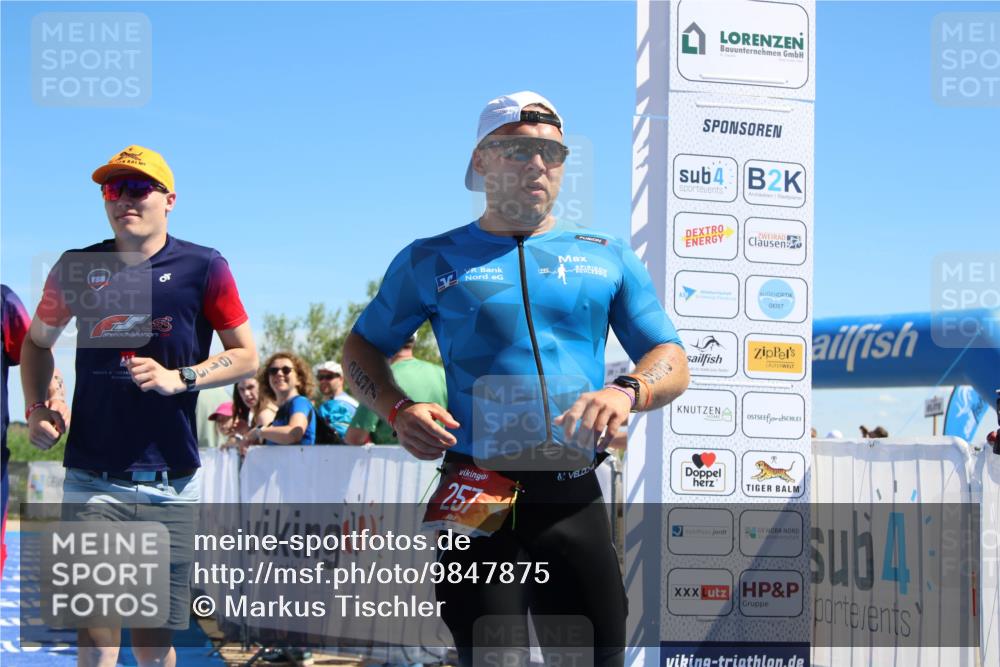21.06.2026 - Viking Triathlon Markus Tischler http://msf.ph/oto/9847875 21.06.2026 15:15:18 Ziel 257, 355, 615 meine-sportfotos.de
