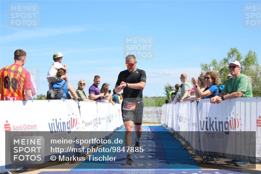 21.06.2026 - Viking Triathlon Markus Tischler http://msf.ph/oto/9847885 21.06.2026 15:15:34 Ziel 452 meine-sportfotos.de