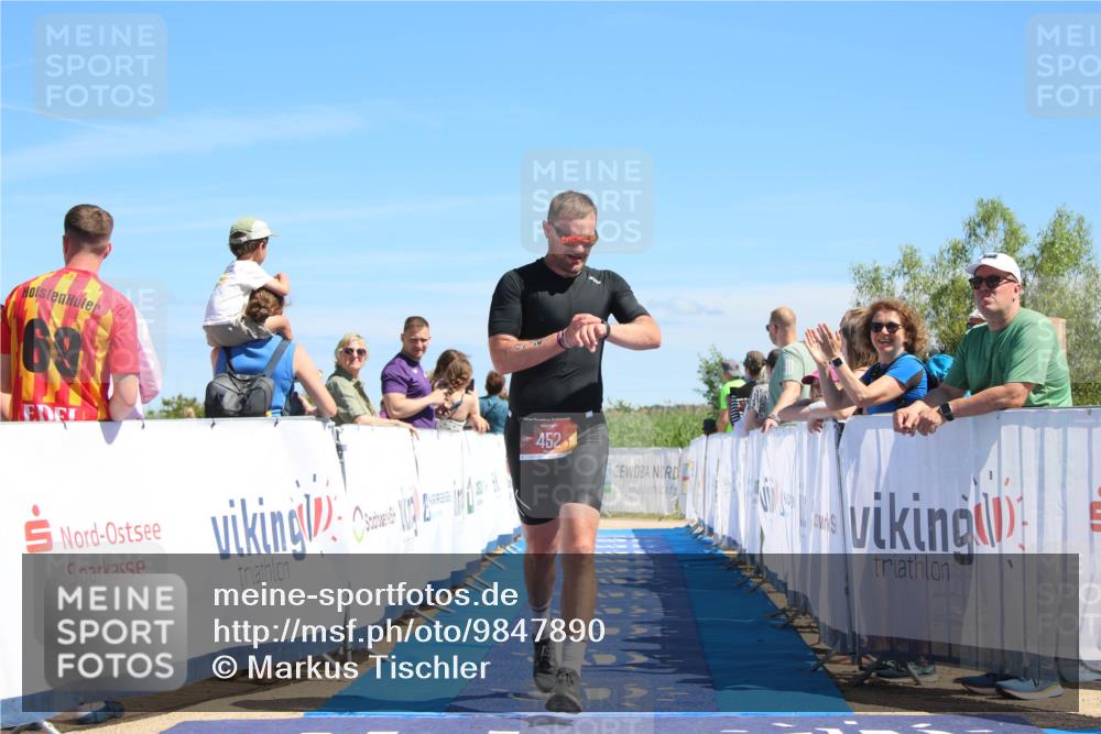 21.06.2026 - Viking Triathlon Markus Tischler http://msf.ph/oto/9847890 21.06.2026 15:15:34 Ziel 452 meine-sportfotos.de