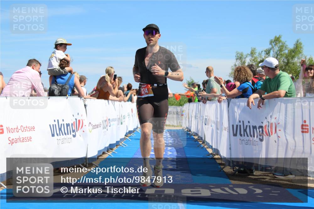 21.06.2026 - Viking Triathlon Markus Tischler http://msf.ph/oto/9847913 21.06.2026 15:16:17 Ziel 36, 324, 354, 389 meine-sportfotos.de