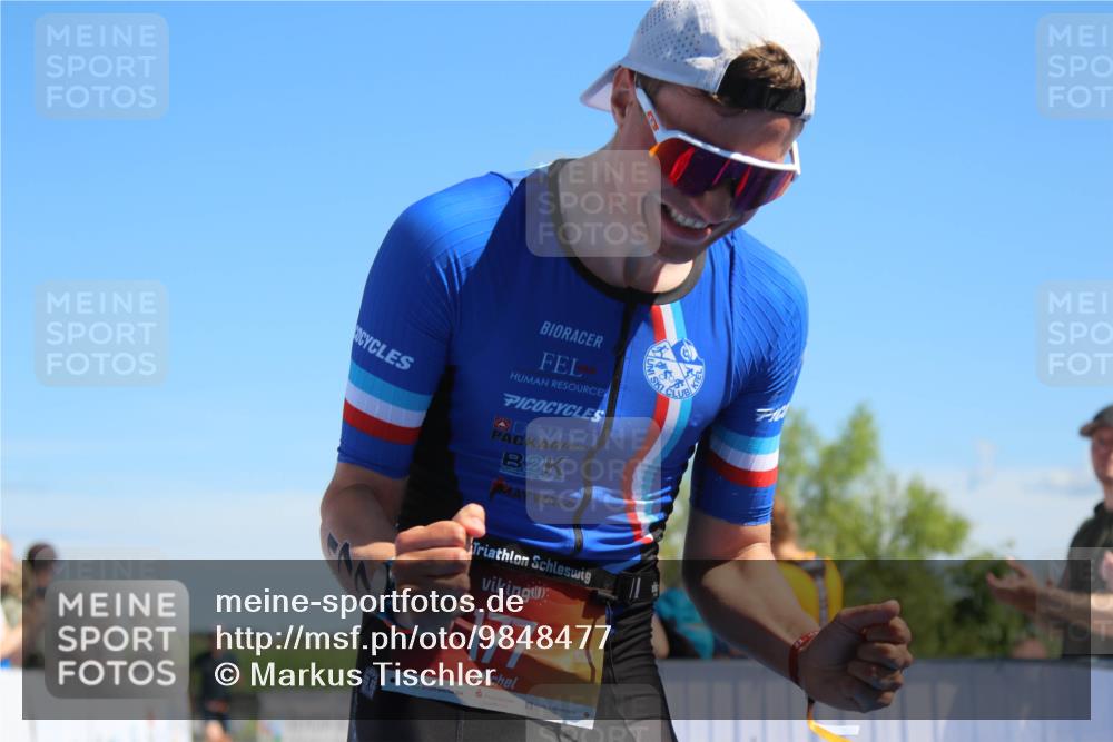 21.06.2026 - Viking Triathlon Markus Tischler http://msf.ph/oto/9848477 21.06.2026 15:26:32 Ziel 158, 177, 193 meine-sportfotos.de