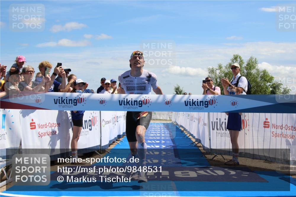 21.06.2026 - Viking Triathlon Markus Tischler http://msf.ph/oto/9848531 21.06.2026 13:40:39 Ziel 9 meine-sportfotos.de