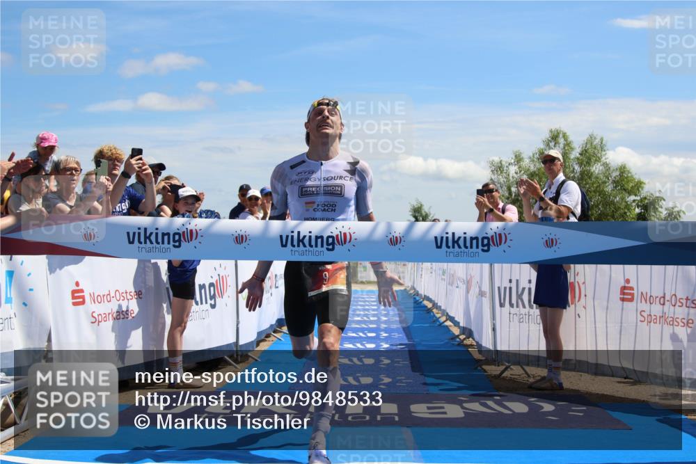 21.06.2026 - Viking Triathlon Markus Tischler http://msf.ph/oto/9848533 21.06.2026 13:40:39 Ziel 9 meine-sportfotos.de