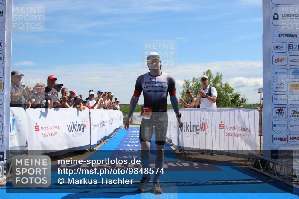 21.06.2026 - Viking Triathlon Markus Tischler http://msf.ph/oto/9848574 21.06.2026 13:44:43 Ziel 1 meine-sportfotos.de